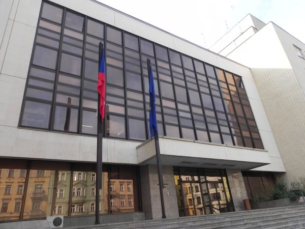 Новые изменения в законе об иностранцах